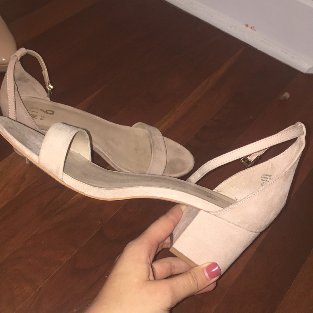 Light pink/nude heels!